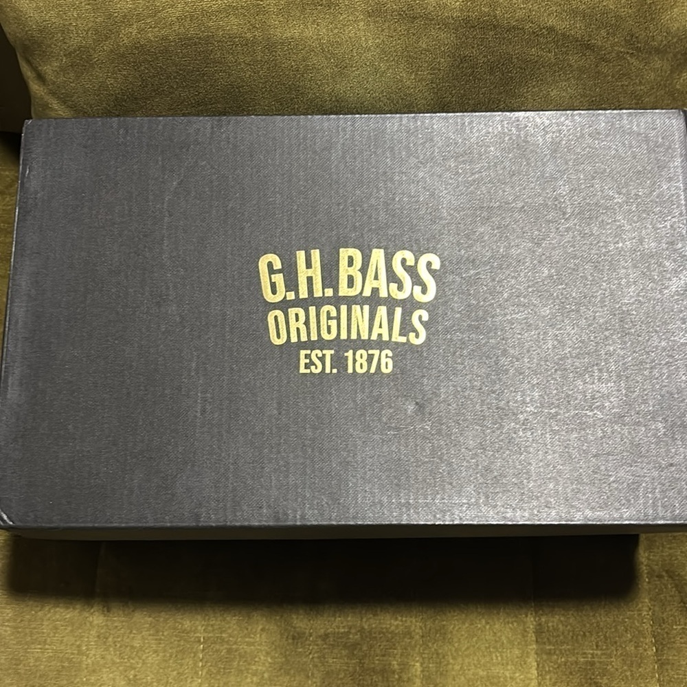 G.H. Bass Whitney Weenjuns Super Lug Loafer Cut Out size 8 NIB - Picture 6 of 7